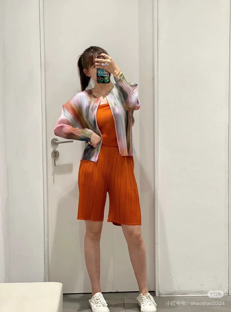 Issey Miyake Pleated Pumpkin Color Shorts Size 5-yf Size US 26 / EU 42 - 8 Thumbnail