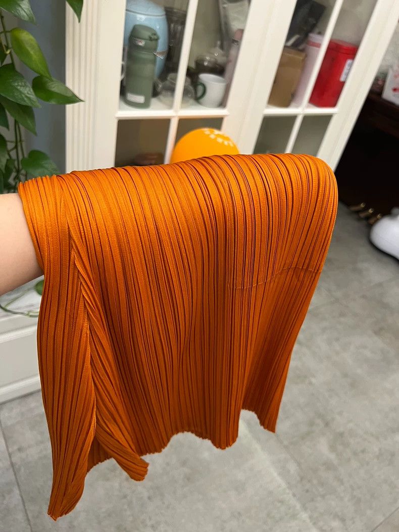 Issey Miyake Pleated Pumpkin Color Shorts Size 5-yf Size US 26 / EU 42 - 6 Thumbnail