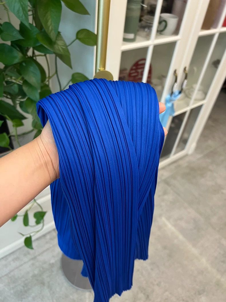 Issey Miyake Pleated Blue Midi Skirt by Issey Miyake-yf Size 22" - 5 Thumbnail