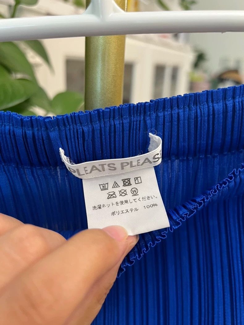Issey Miyake Pleated Blue Midi Skirt by Issey Miyake-yf Size 22" - 2 Thumbnail