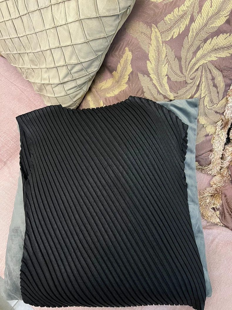 Issey Miyake Issey Miyake Black Pleated Top-yf Size ONE SIZE - 7 Thumbnail