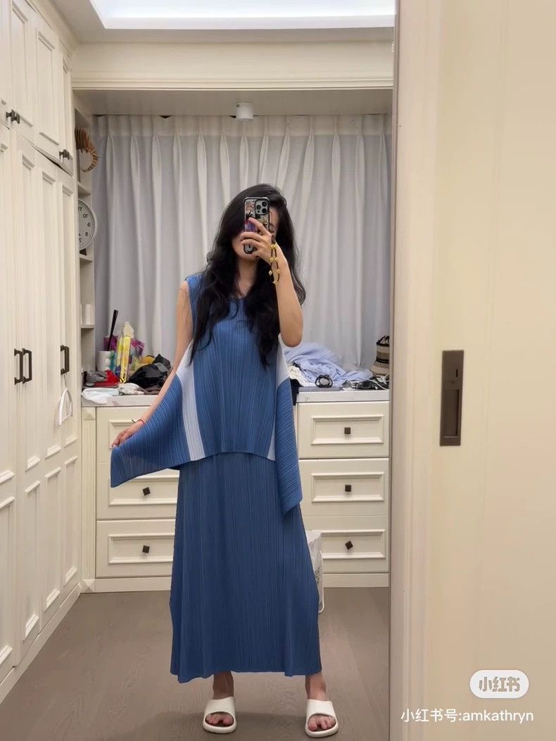 Issey Miyake Issey Miyake Pleated Skirt in Misty Blue-yf Size 22" - 9 Thumbnail