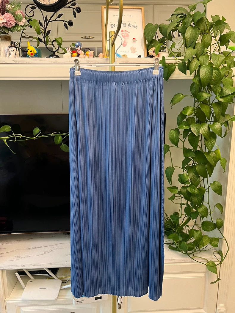 Issey Miyake Issey Miyake Pleated Skirt in Misty Blue-yf Size 22" - 6 Thumbnail