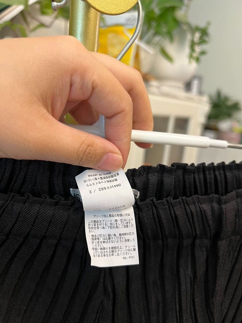Issey Miyake Issey Miyake Black Puff Pants-yf Size US 44 / EU 60 - 6 Thumbnail