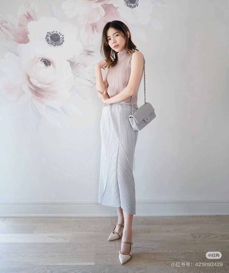 Issey Miyake Issey Miyake Pleated Mermaid Skirt in Gray-yf Size US 26 / EU 42 - 9 Thumbnail