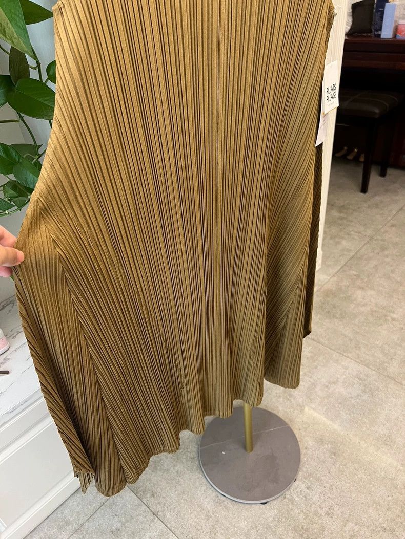 Issey Miyake Issey Miyake Champagne Gold Dress Size 5-yf Size 22" - 2 Thumbnail