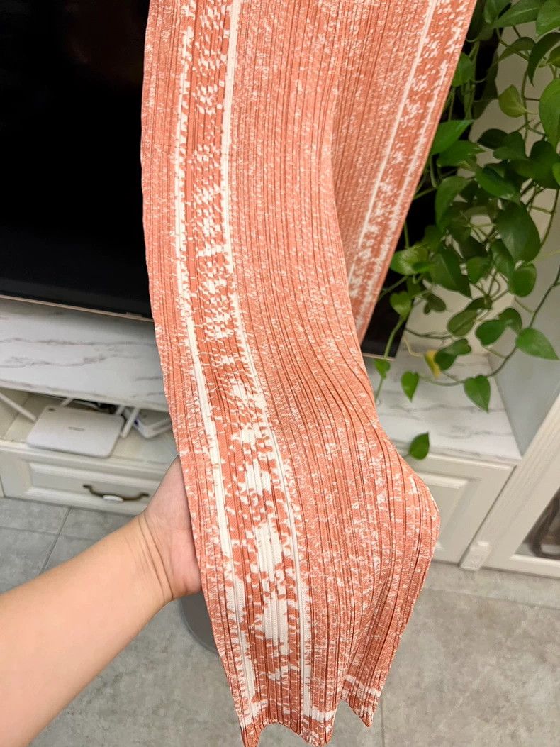 Issey Miyake Issey Miyake Straight-Leg Jeans with Floral Design-yf Size US 26 / EU 42 - 2 Thumbnail