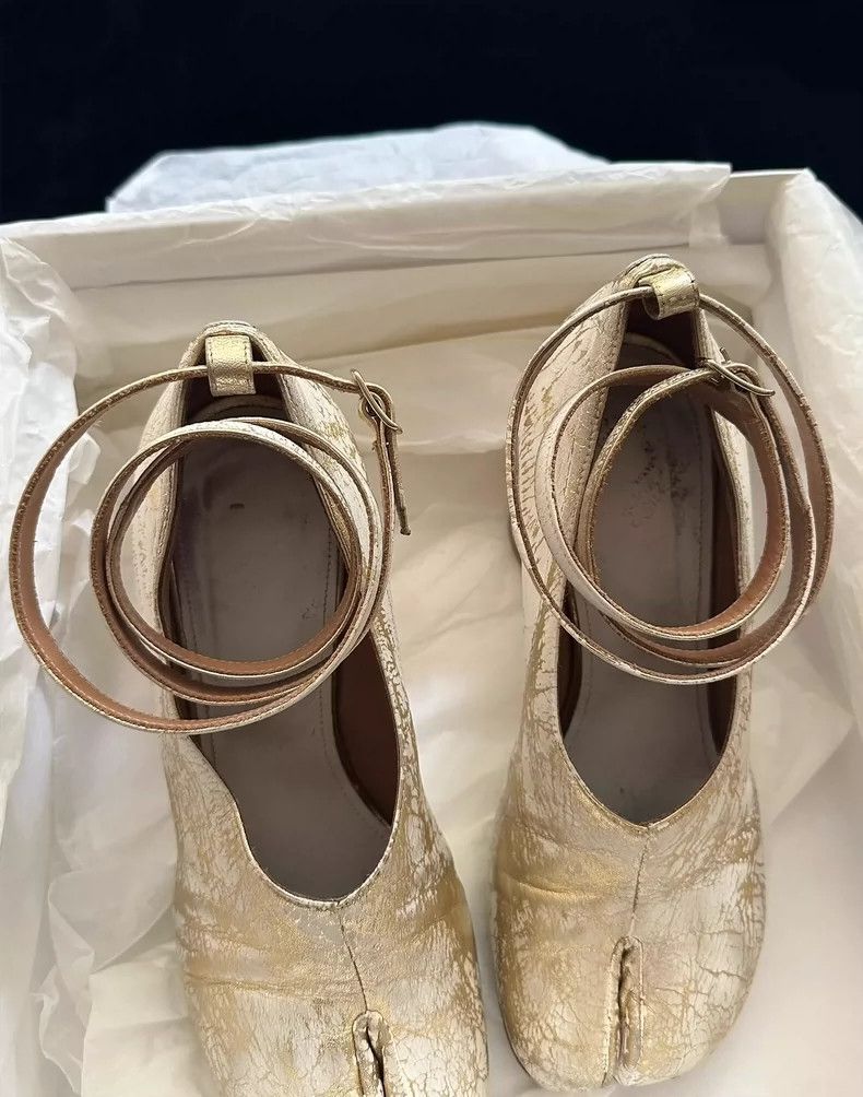 Maison Margiela Maison Margiela Tabi Heels Rare Gold Foil Size US 7 / IT 37 - 8 Thumbnail