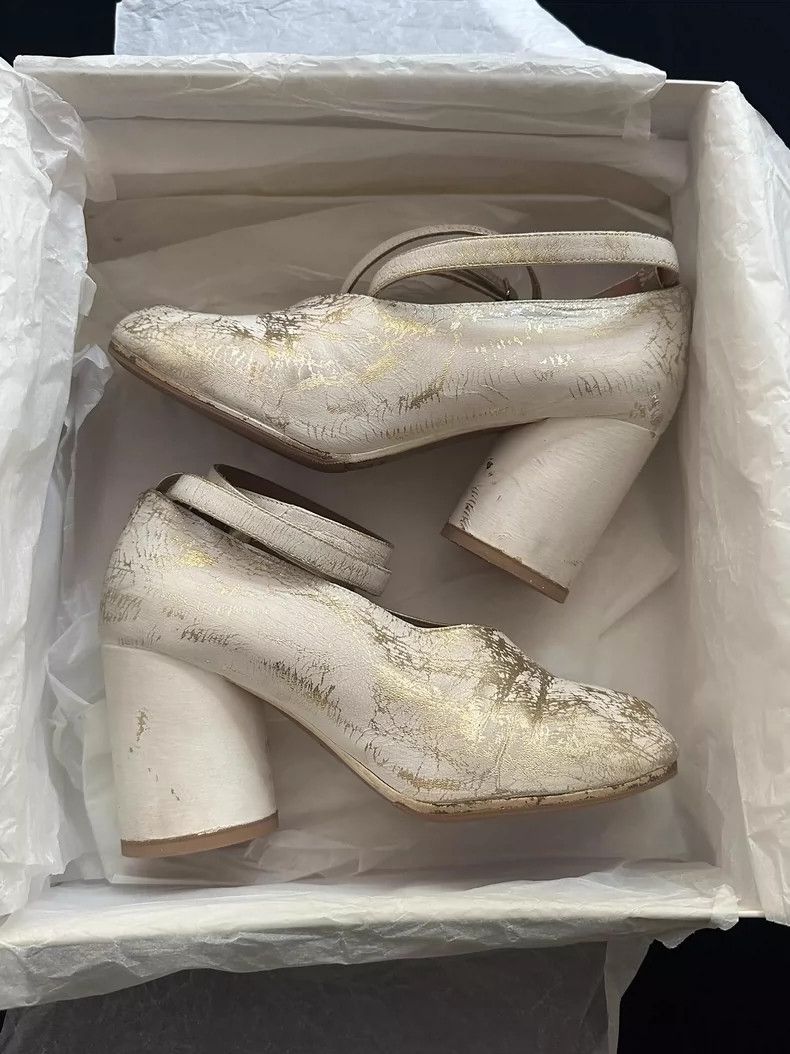 Maison Margiela Maison Margiela Tabi Heels Rare Gold Foil Size US 7 / IT 37 - 3 Thumbnail