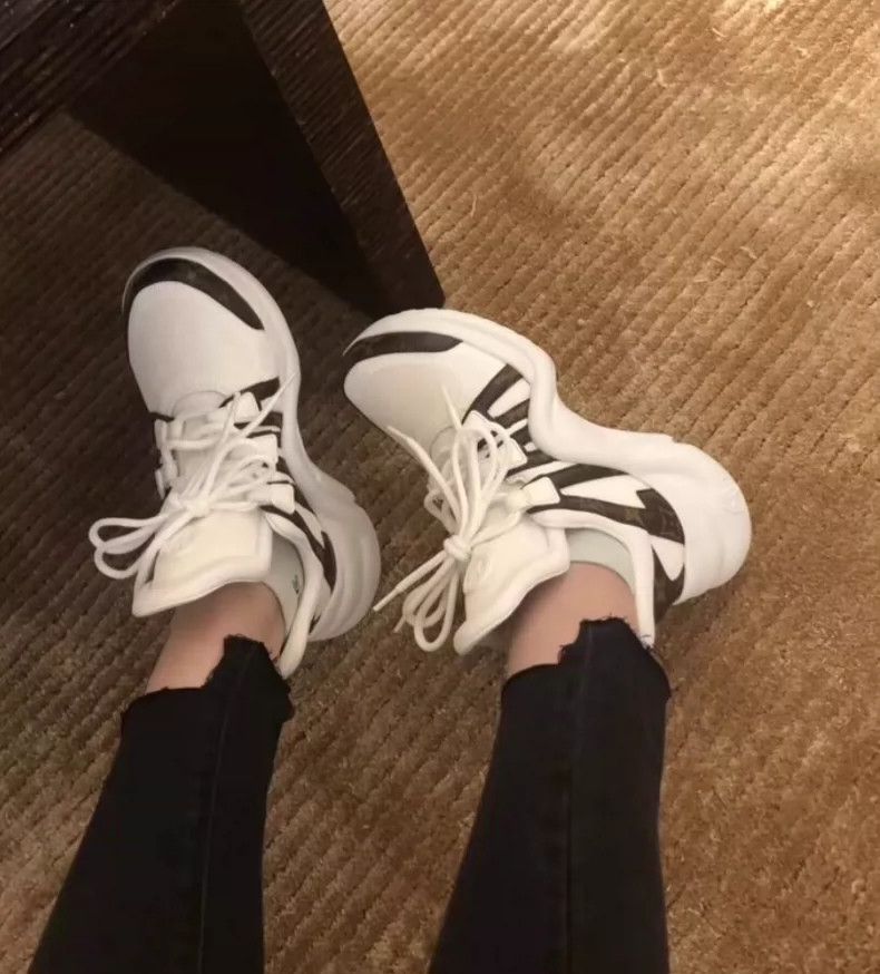 Louis Vuitton Louis Vuitton White Logo Thick Sole Sneakers Size US 10 / EU 43 - 9 Thumbnail