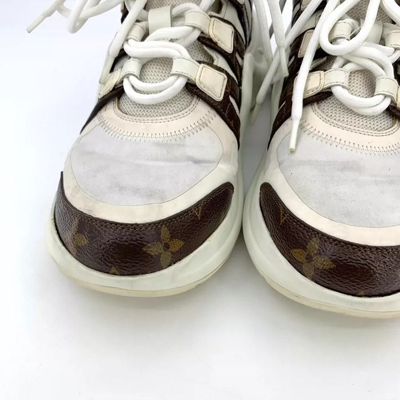 Louis Vuitton Louis Vuitton White Logo Thick Sole Sneakers Size US 10 / EU 43 - 8 Thumbnail