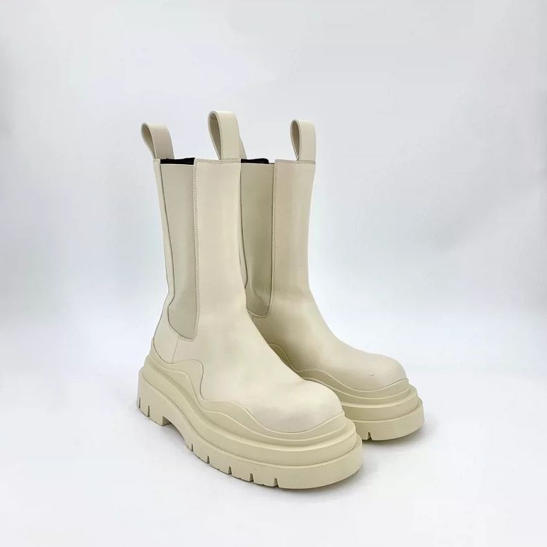 Bottega Veneta Bottega Veneta Thick Sole Chelsea Boots Size US 6 / IT 36 - 2 Thumbnail
