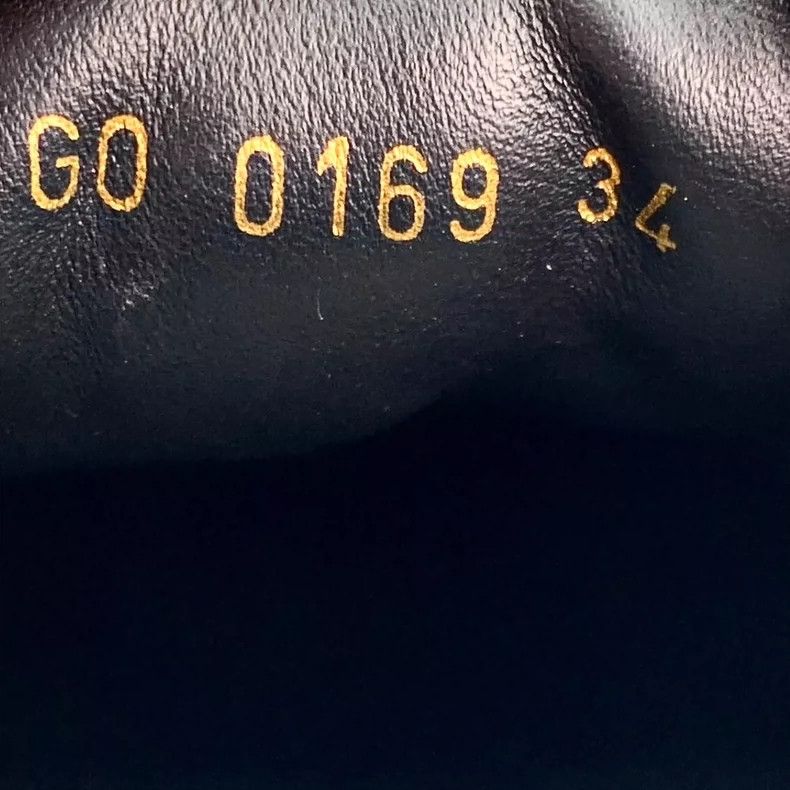 Louis Vuitton Louis Vuitton Run Away Black Sneakers Size US 4 / IT 34 - 6 Thumbnail