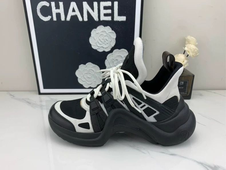 Louis Vuitton Louis Vuitton Archlight Sneakers in Black and White Size US 7 / IT 37 - 4 Thumbnail