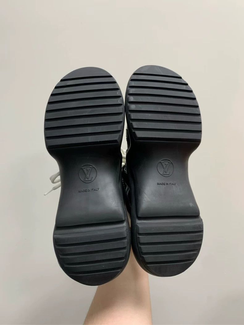 Louis Vuitton Louis Vuitton Archlight Sneakers in Black and White Size US 7 / IT 37 - 8 Thumbnail