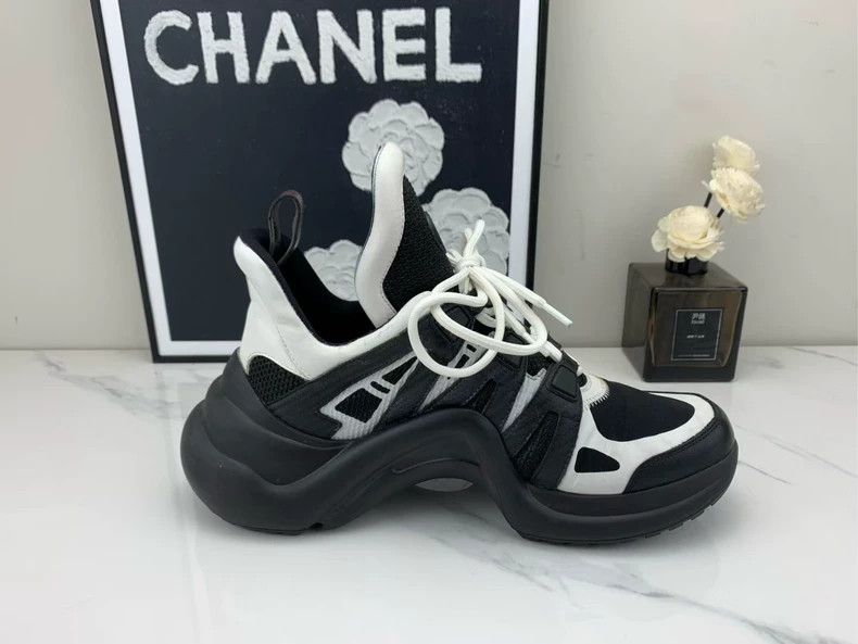 Louis Vuitton Louis Vuitton Archlight Sneakers in Black and White Size US 7 / IT 37 - 5 Thumbnail