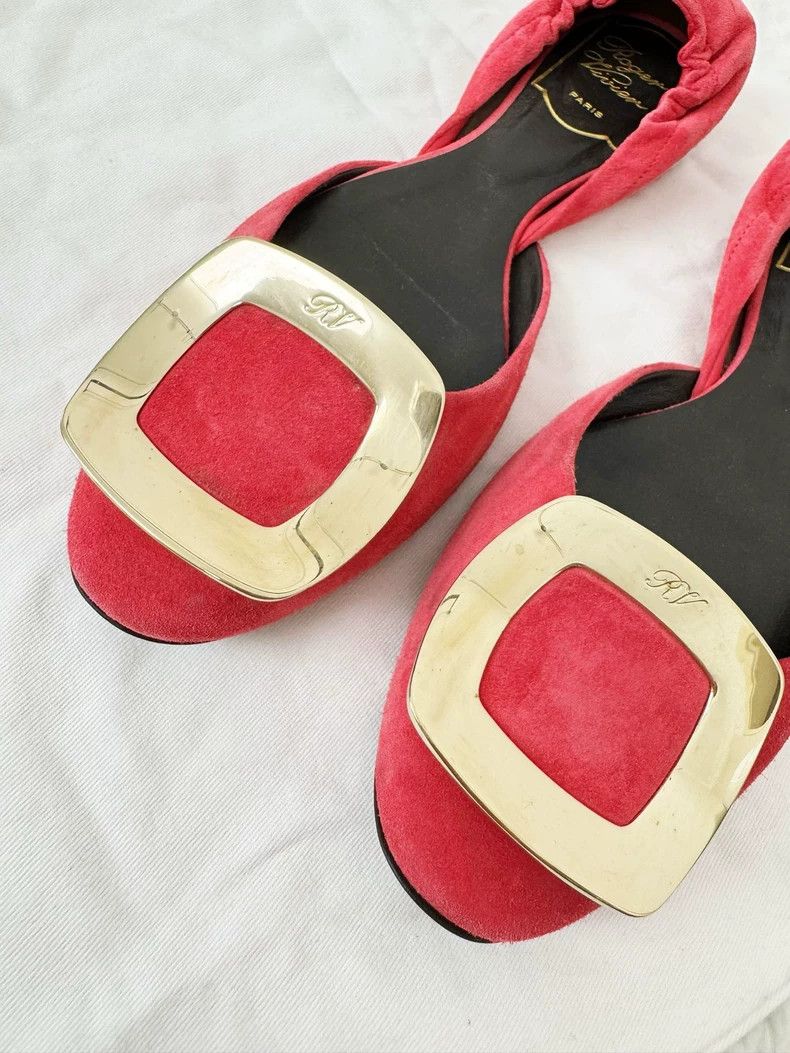 Roger Vivier Roger Vivier Red Flats with Gold Buckle Size US 5 / IT 35 - 2 Thumbnail