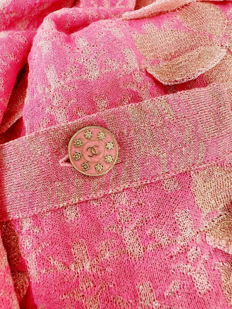 Chanel Chanel PinkCardigan with Gold Threads Size M / US 6-8 / IT 42-44 - 4 Thumbnail