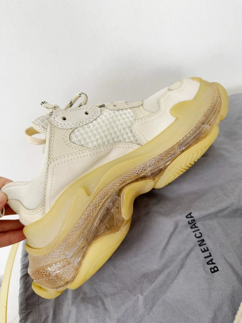 Balenciaga Balenciaga Triple S Sneakers Size 36 Size US 6 / IT 36 - 3 Thumbnail
