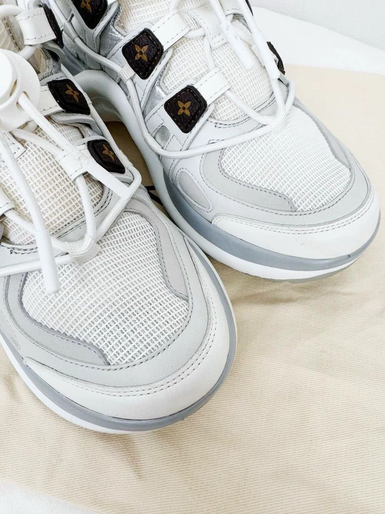 Louis Vuitton Louis Vuitton Dad Sneakers Size 35.5 Size US 5.5 / EU 38 - 2 Thumbnail