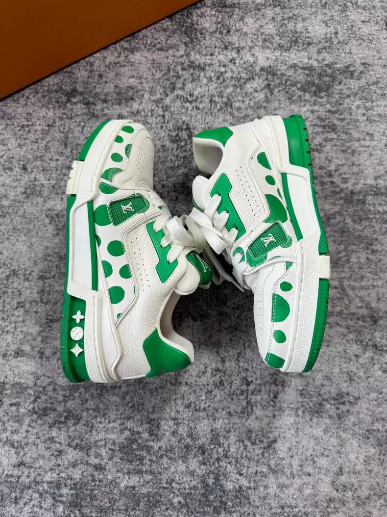 Louis Vuitton Louis Vuitton Green Dots Trainer Size 36.5 Size US 6 / IT 36 - 2 Thumbnail