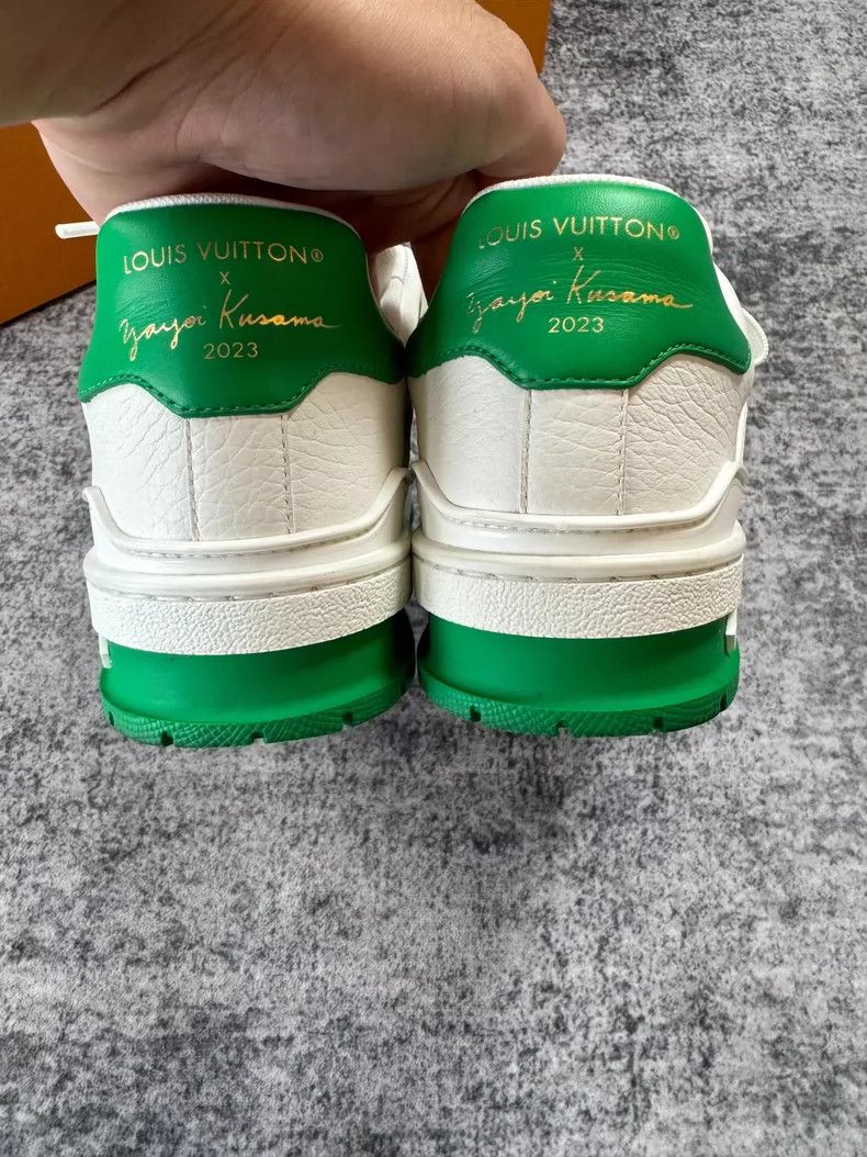Louis Vuitton Louis Vuitton Green Dots Trainer Size 36.5 Size US 6 / IT 36 - 5 Thumbnail