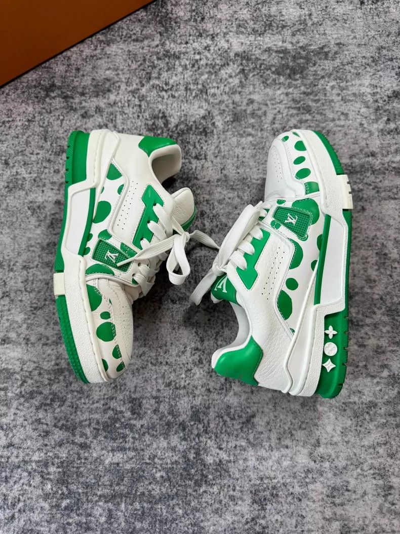 Louis Vuitton Louis Vuitton Green Dots Trainer Size 36.5 Size US 6 / IT 36 - 3 Thumbnail