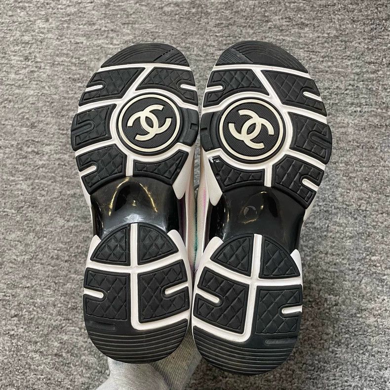 Chanel CHANEL Colorful Sneakers Size 35.5 Size US 5 / IT 35 - 4 Thumbnail