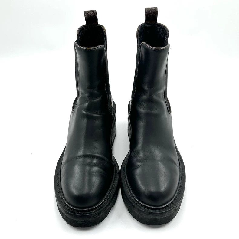Louis Vuitton Louis Vuitton Black Chelsea Boots Size 38 Size US 7 / IT 37 - 2 Thumbnail