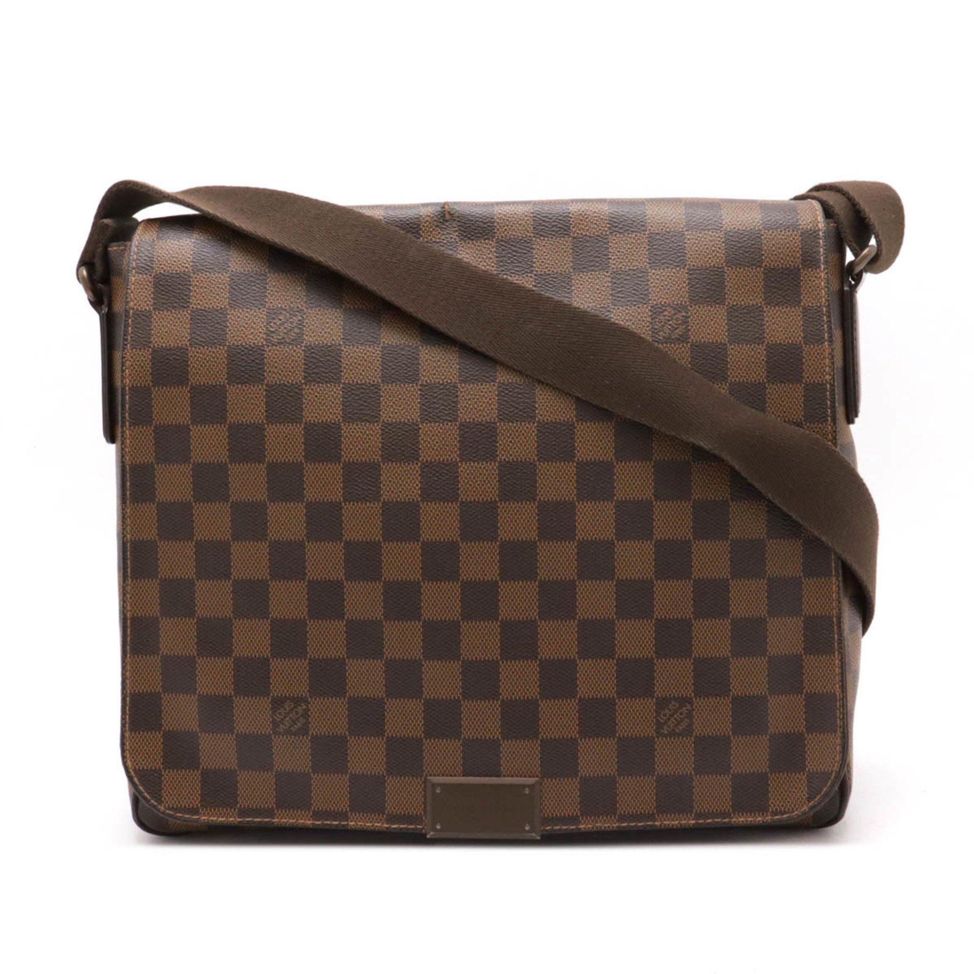 Louis Vuitton Louis Vuitton District shoulder Size ONE SIZE - 10 Thumbnail