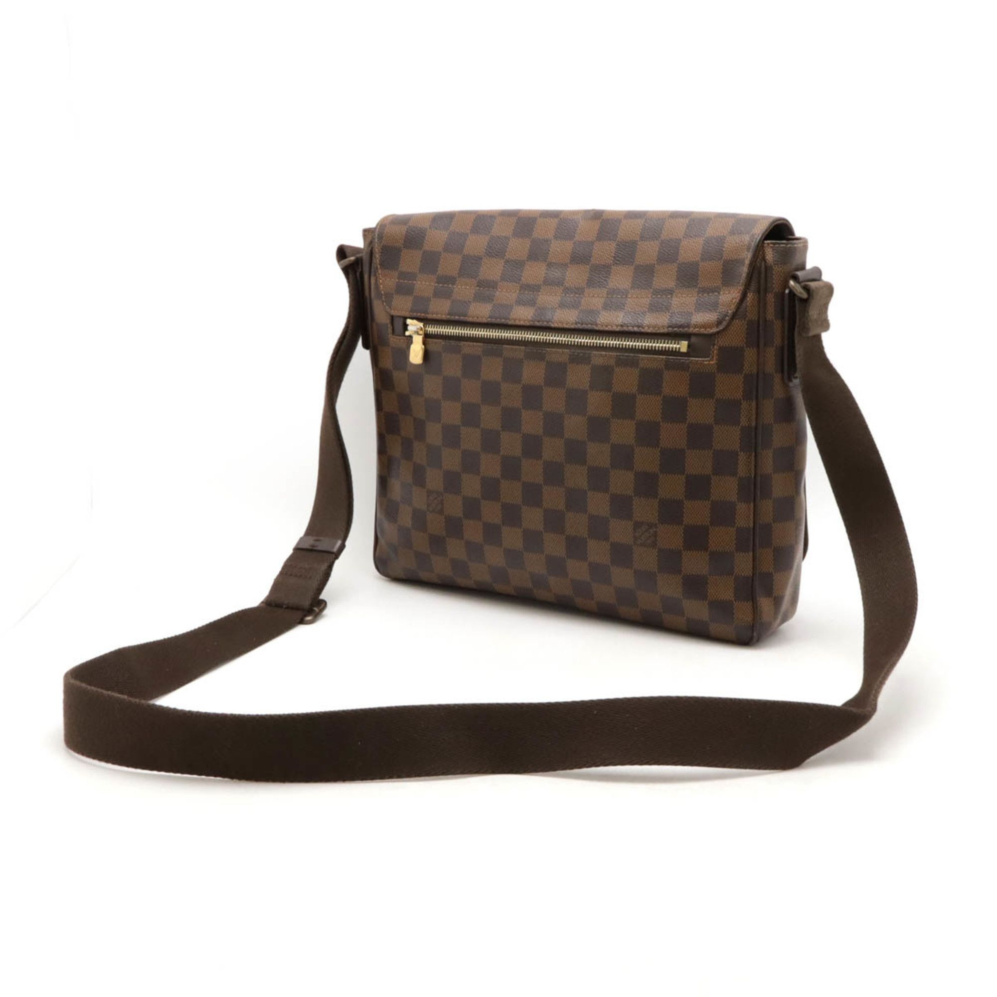 Louis Vuitton Louis Vuitton District shoulder Size ONE SIZE - 2 Thumbnail