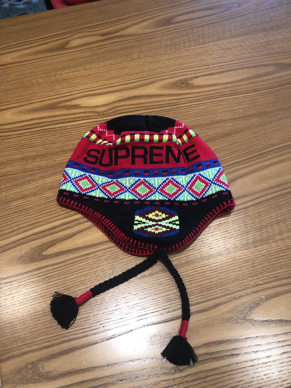 Supreme SUPREME NEPALI EARFLAP BEANIE BRAND NEW WITH TAG NEVER