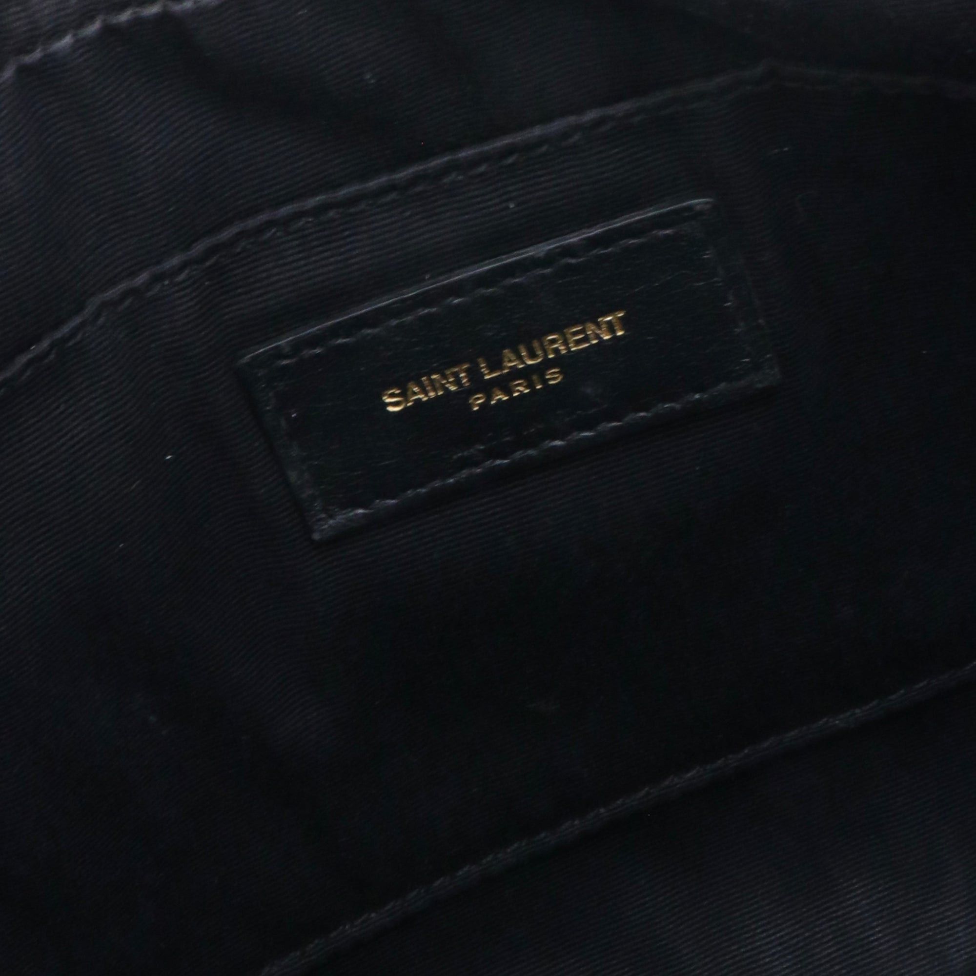 Saint Laurent Paris SAINT LAURENT - Lou Saint Laurent shoulder bag in black chevron leather Size ONE SIZE - 11 Thumbnail