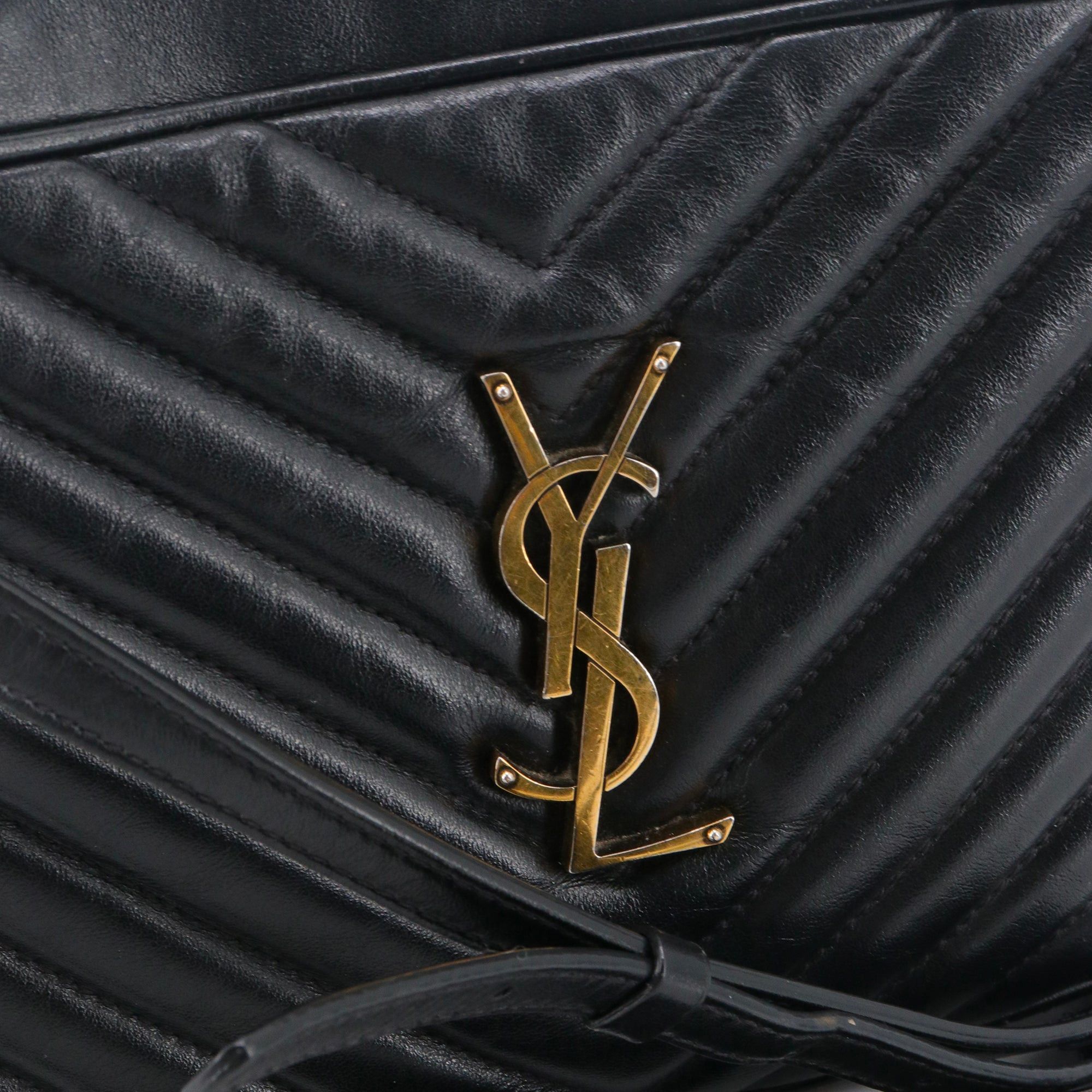 Saint Laurent Paris SAINT LAURENT - Lou Saint Laurent shoulder bag in black chevron leather Size ONE SIZE - 5 Thumbnail