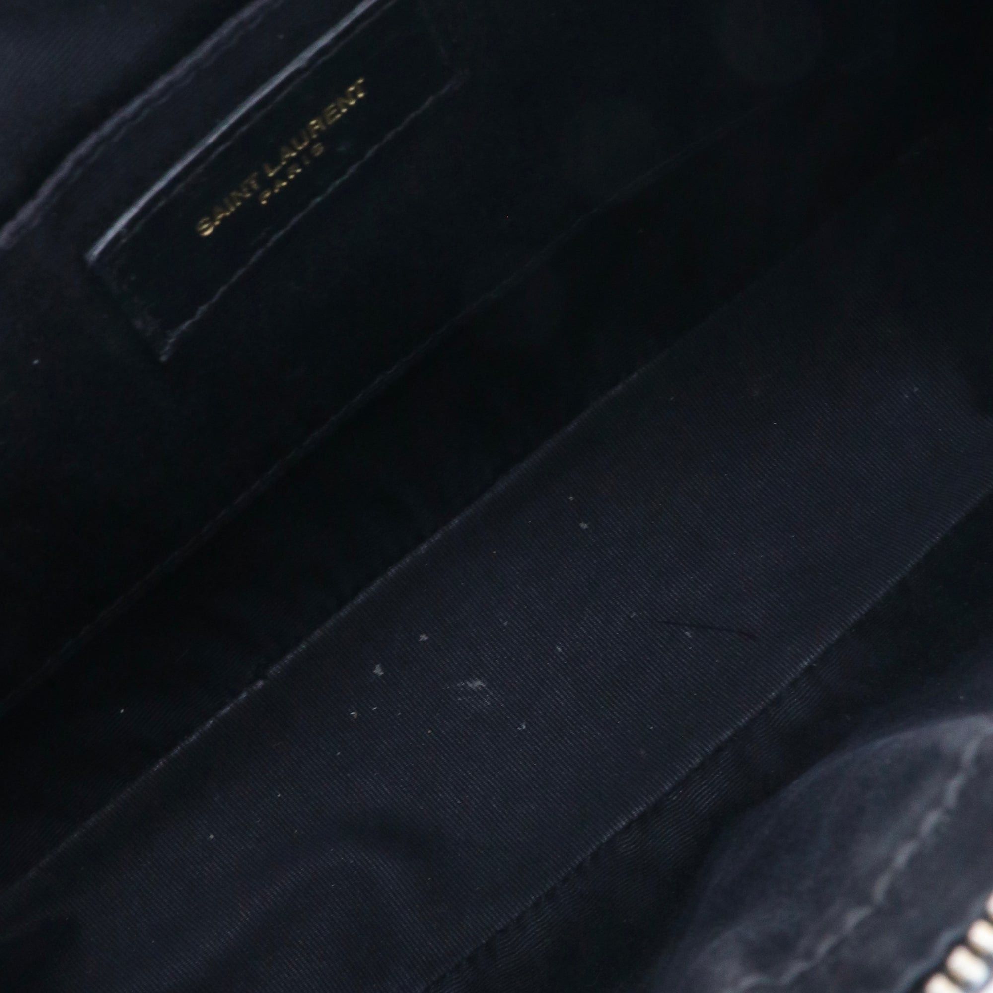 Saint Laurent Paris SAINT LAURENT - Lou Saint Laurent shoulder bag in black chevron leather Size ONE SIZE - 12 Thumbnail