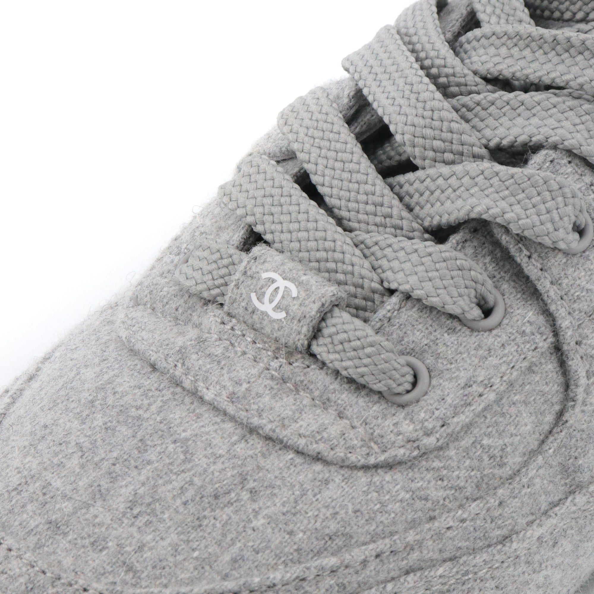 Chanel CHANEL - CC Chanel sneakers in gray wool (T40) Size US 9 / IT 39 - 4 Thumbnail