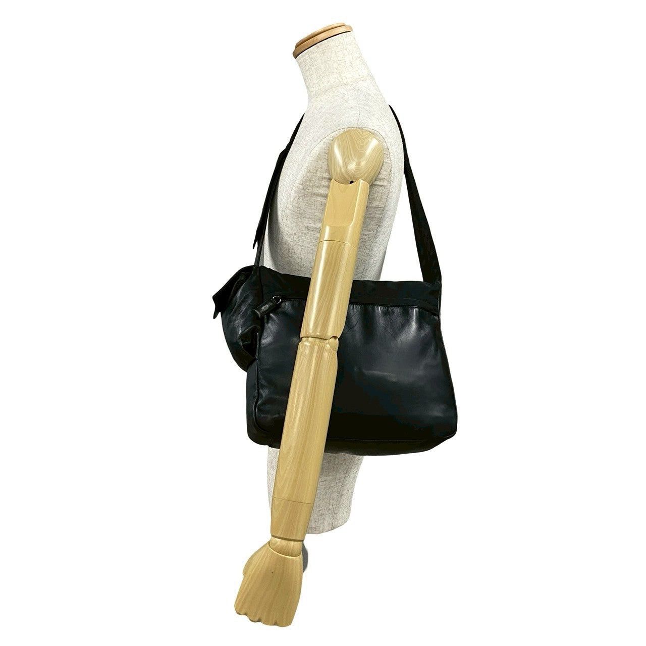 Prada Prada Shoulder Bag Black Leather Size ONE SIZE - 2 Thumbnail
