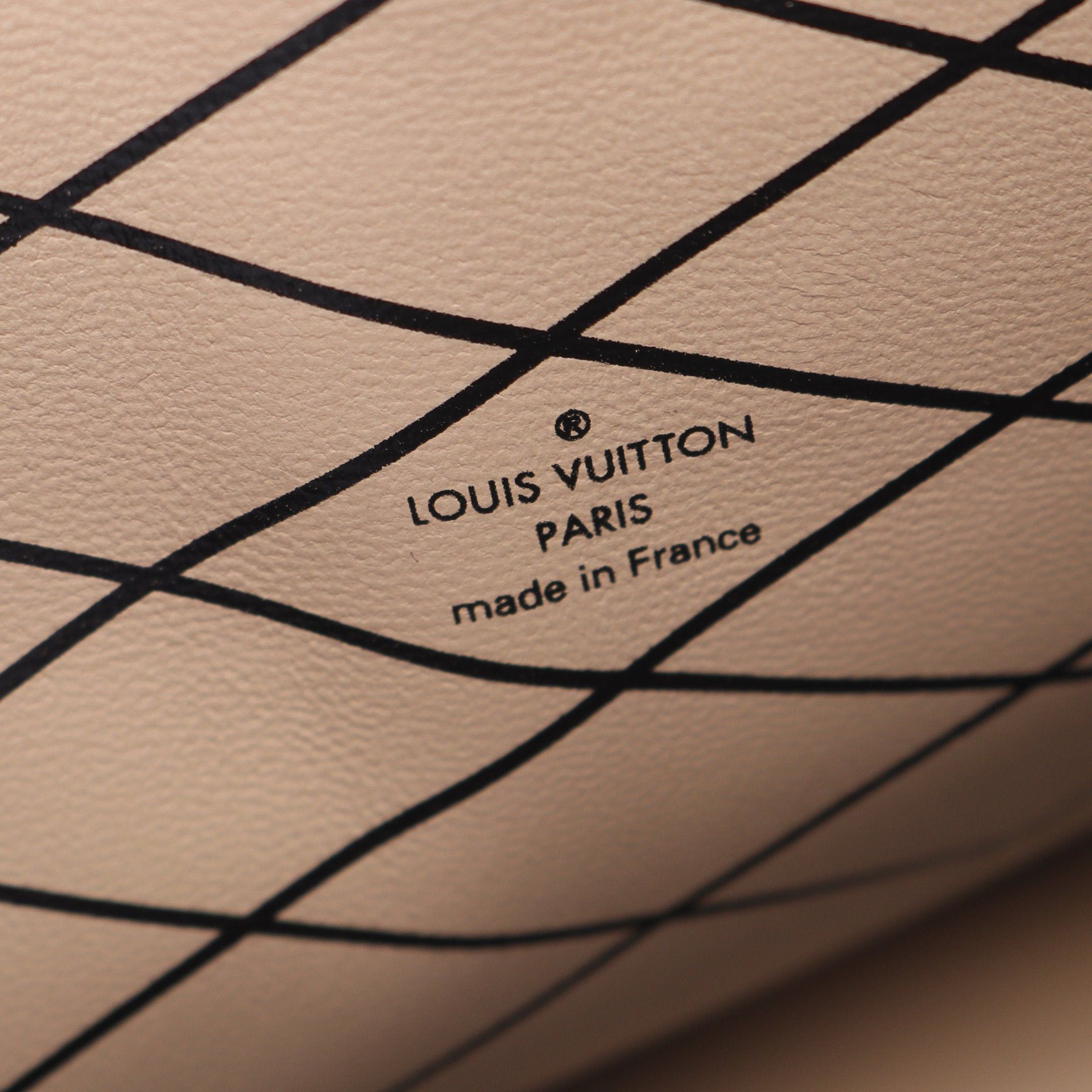 Louis Vuitton Louis Vuitton Trunk Clutch Monogram Reverse Shoulder Bag Leather Brown Black Size ONE SIZE - 4 Thumbnail