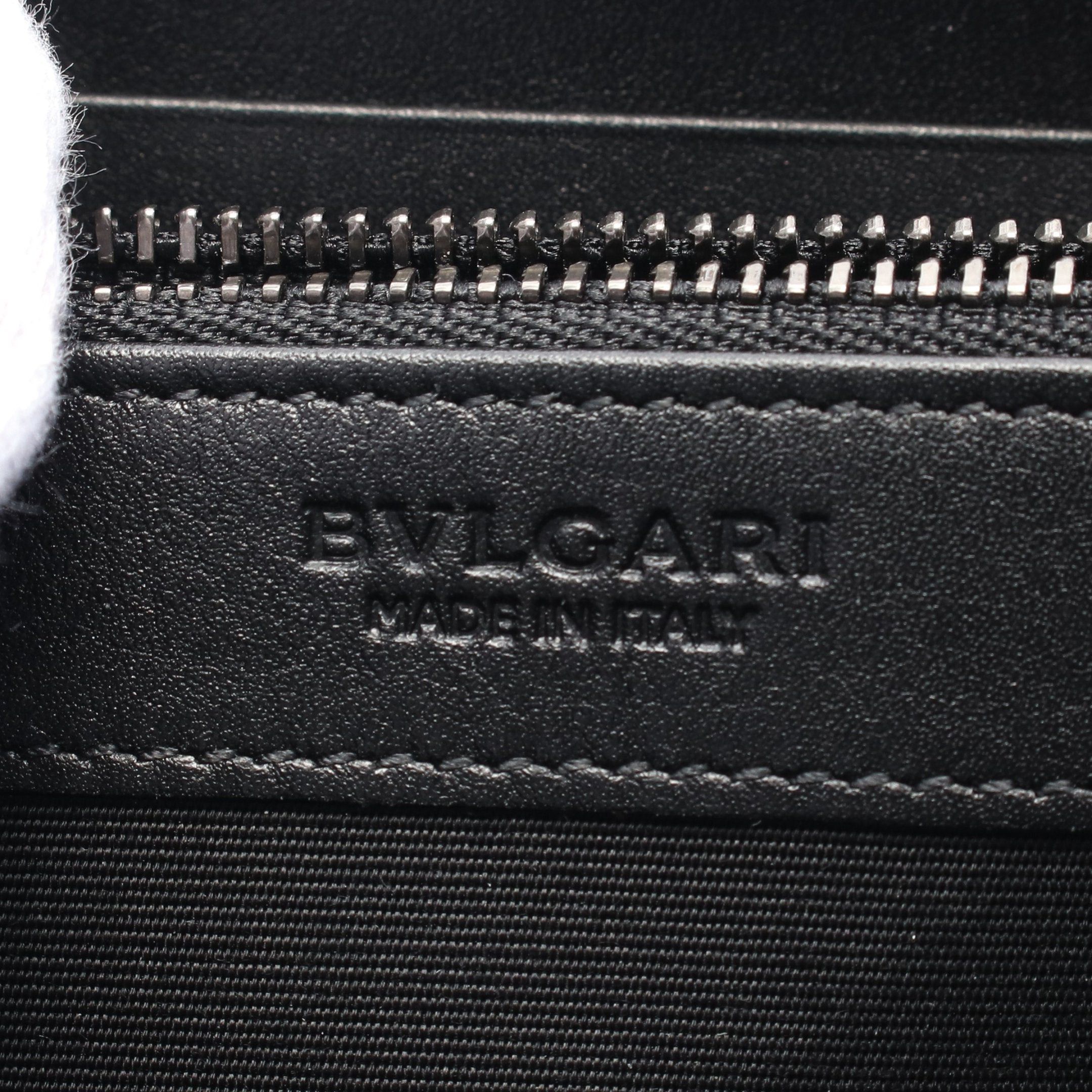 Bvlgari Bvlgari Round Zipper Long Wallet Leather Black Size ONE SIZE - 4 Thumbnail