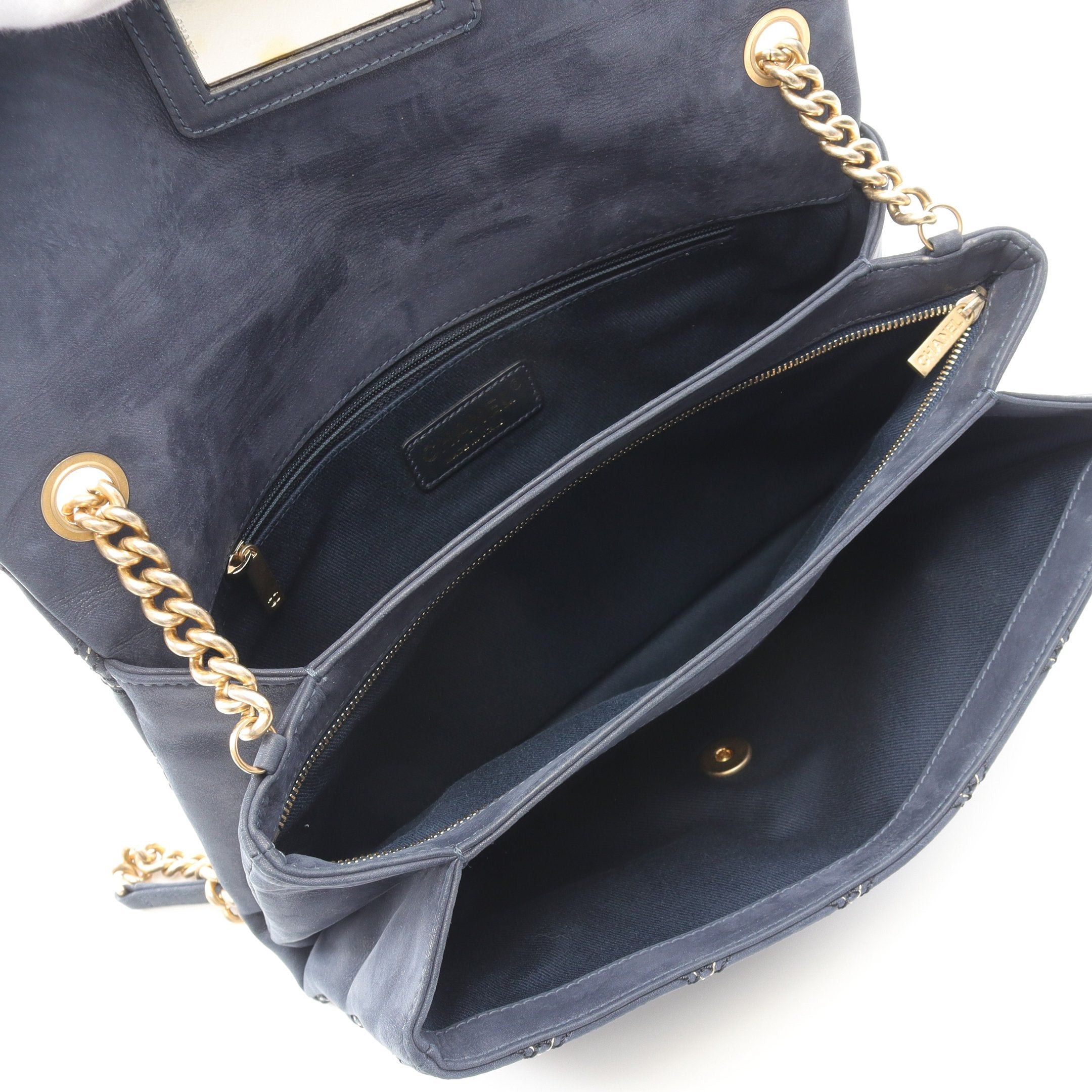Chanel Chanel Chain Shoulder Bag Velvet Calfskin Navy Gold Hardware Size ONE SIZE - 3 Thumbnail