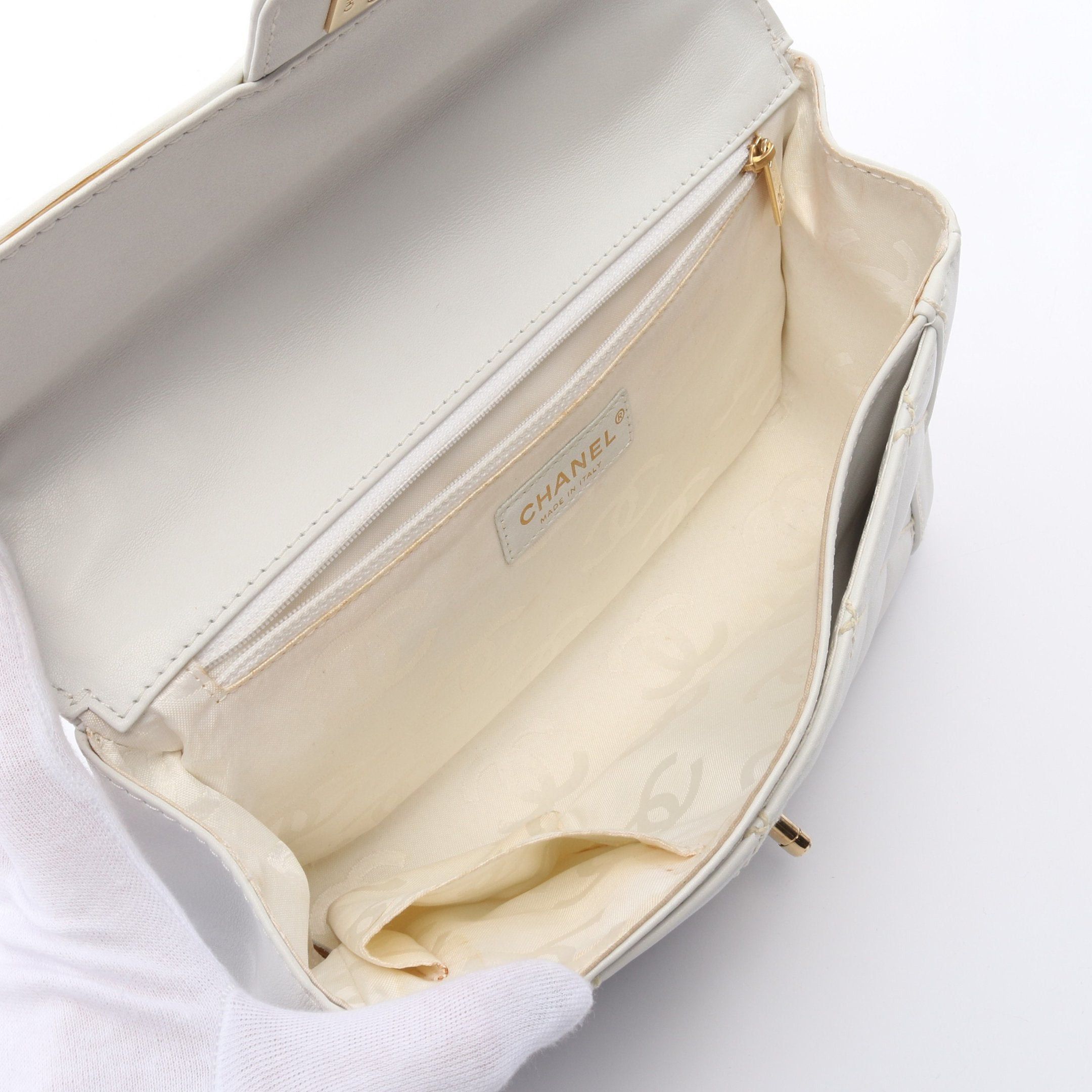 Chanel Chanel Wild Stitch Top Handle Handbag Leather White Gold Hardware Size ONE SIZE - 3 Thumbnail