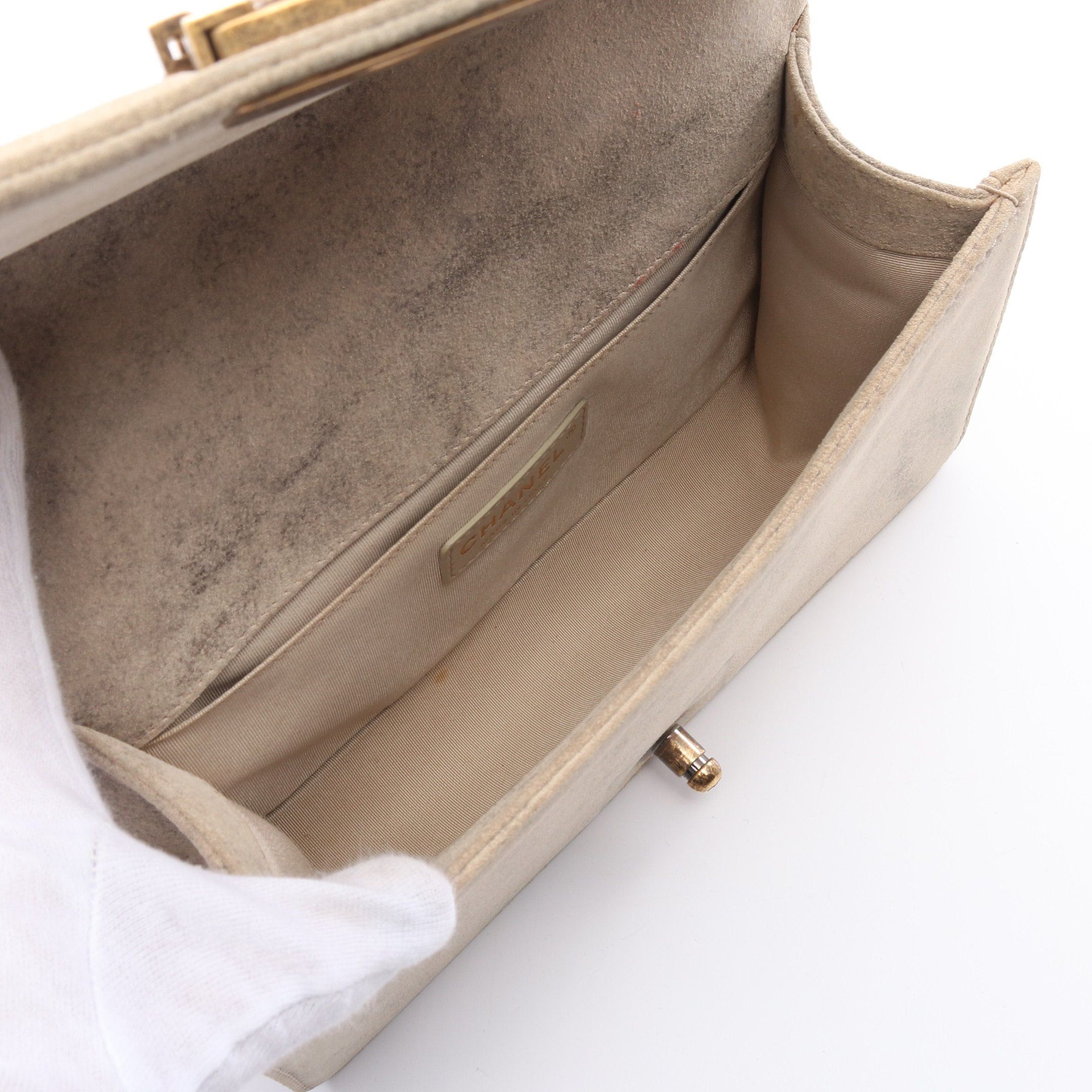 Chanel Chanel Boy Chanel Chain Shoulder Bag Velvet Calfskin Beige Antique Gold Hardware Size ONE SIZE - 3 Thumbnail