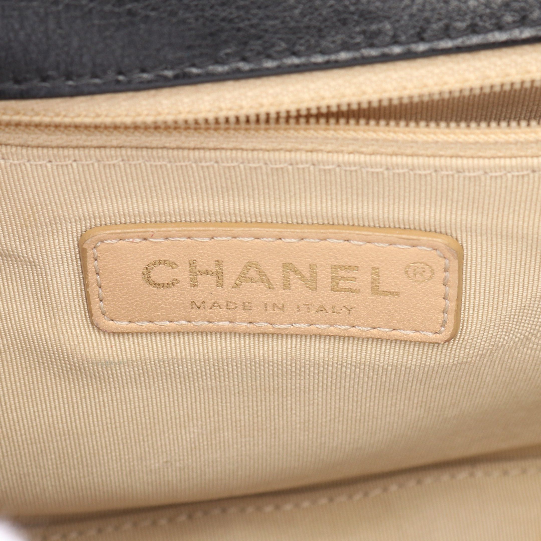 Chanel Chanel Matelasse Click Label Chain Shoulder Bag Leather Black Gold Hardware Size ONE SIZE - 4 Thumbnail