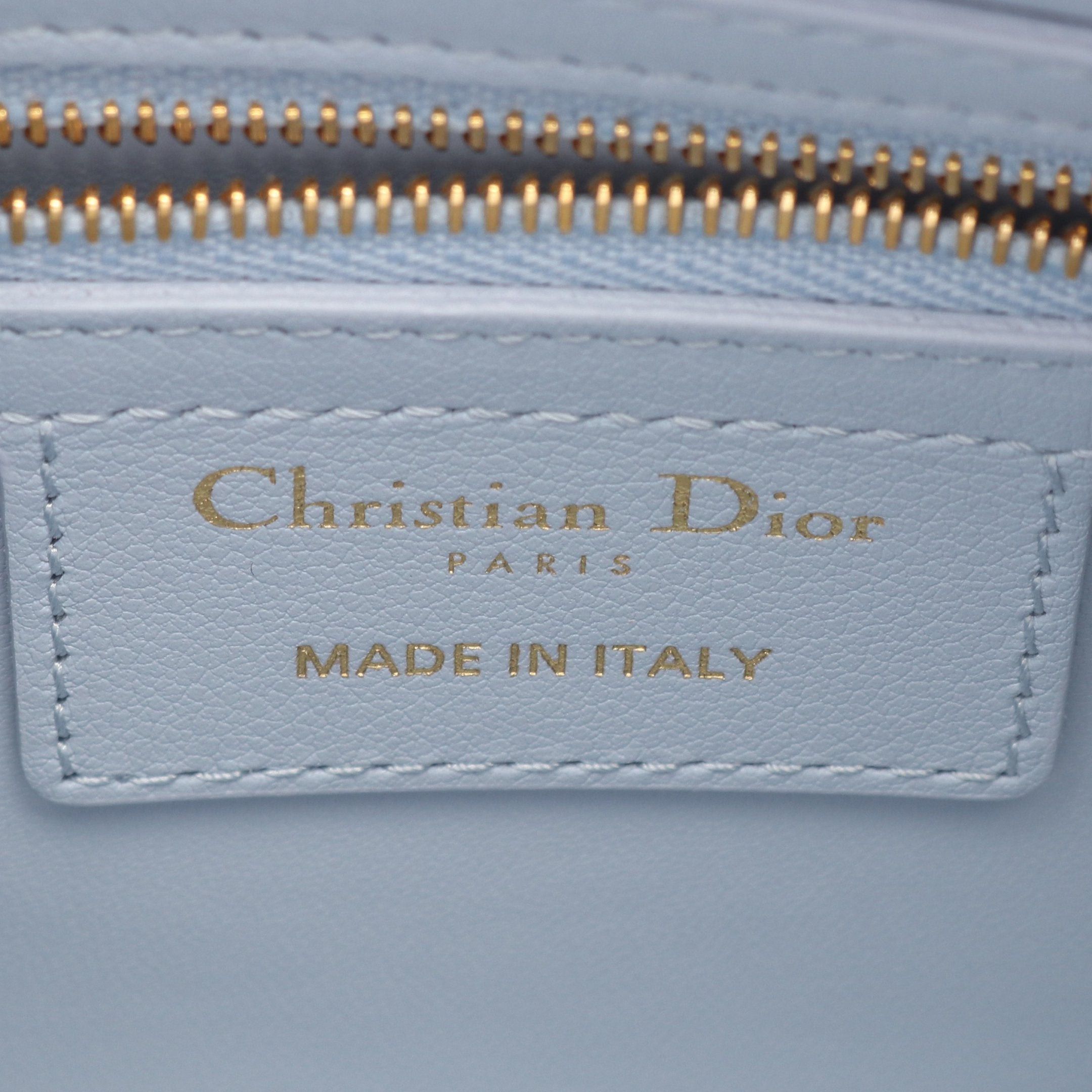 Dior Dior Groove 20 Macro Cannage Handbag Leather Light Blue Size ONE SIZE - 4 Thumbnail