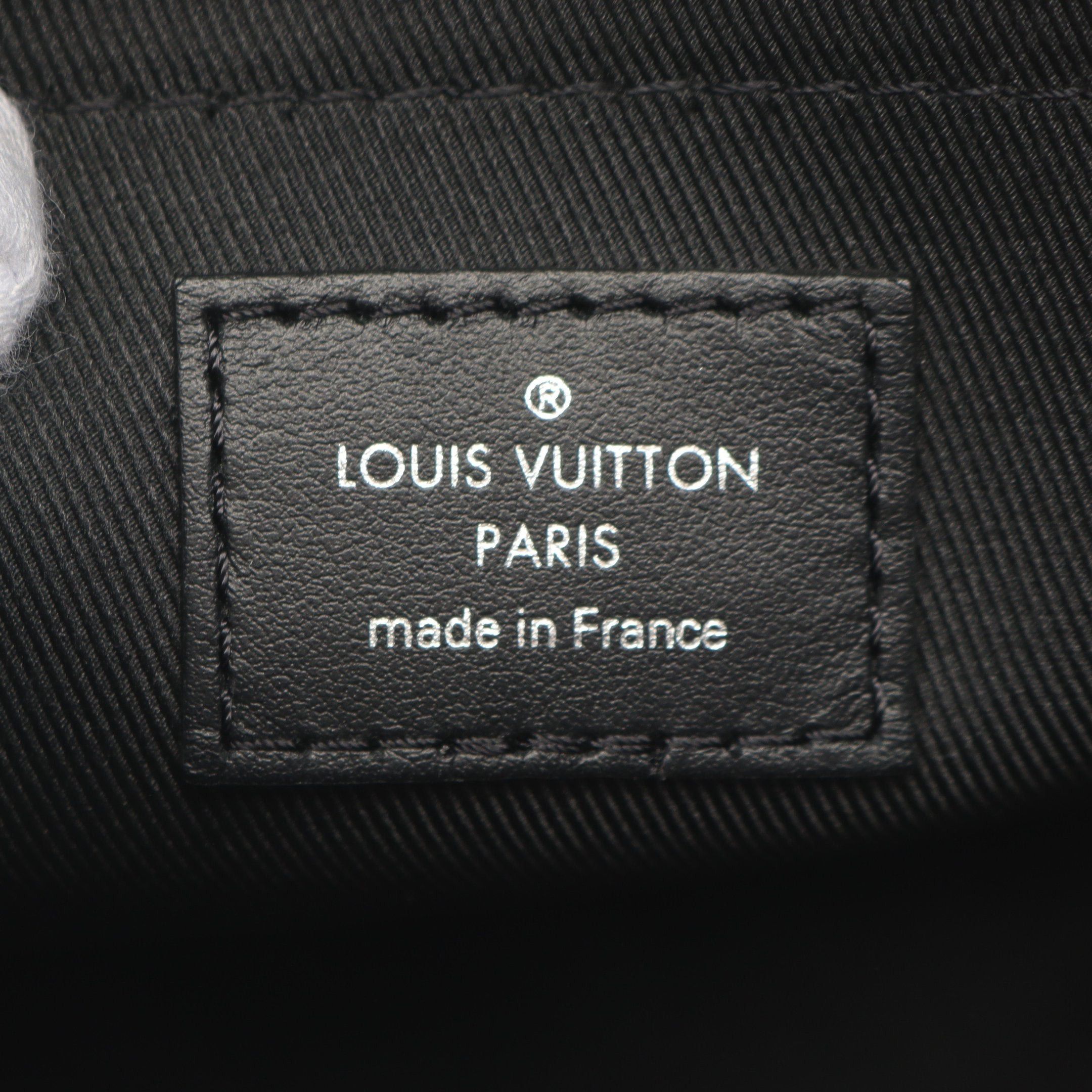 Louis Vuitton Louis Vuitton City Keepall Monogram Eclipse Reverse Shoulder Bag Leather Black Gray Size ONE SIZE - 4 Thumbnail