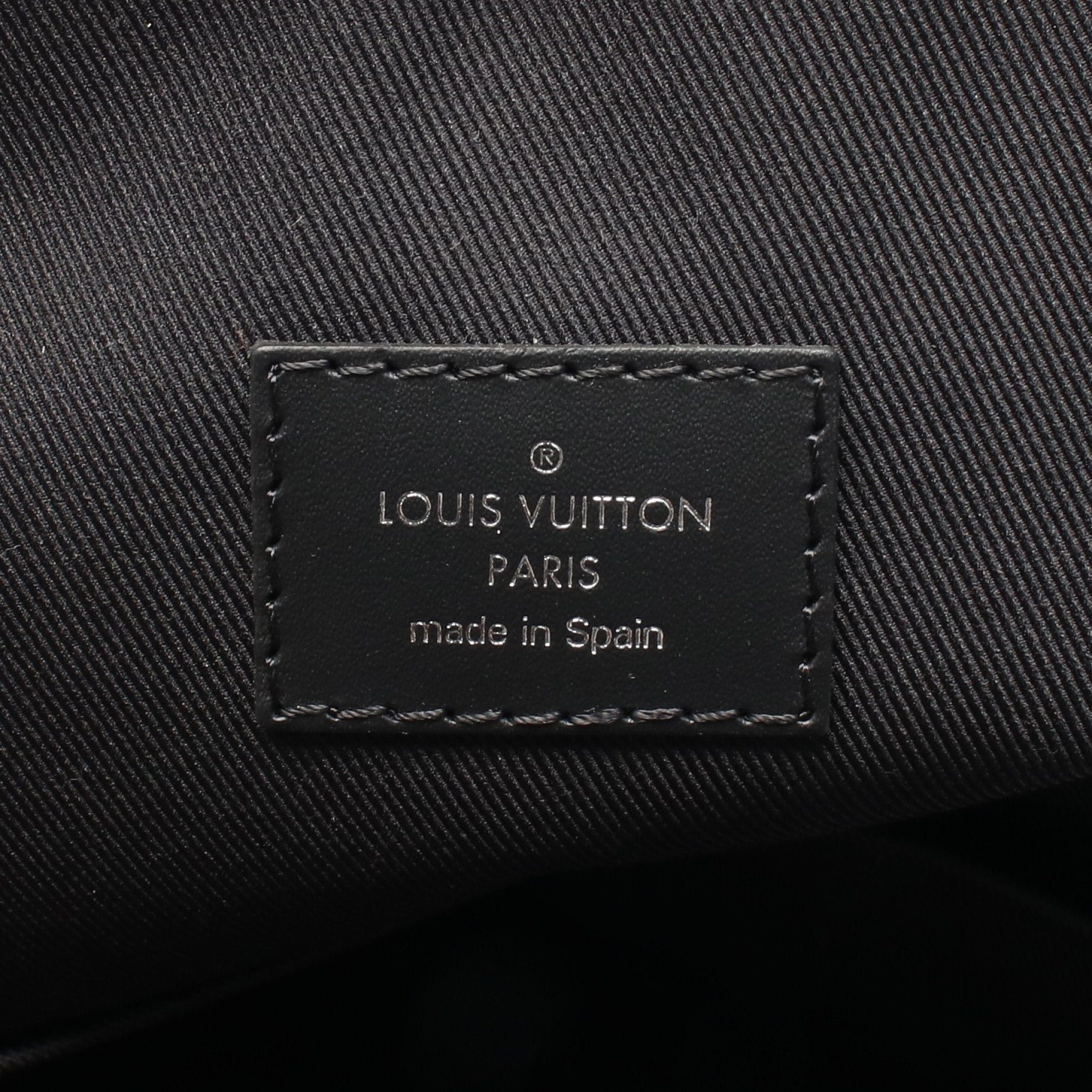 Louis Vuitton Louis Vuitton Avenue Sling Bag Damier Graphite Body Leather Black Size ONE SIZE - 4 Thumbnail