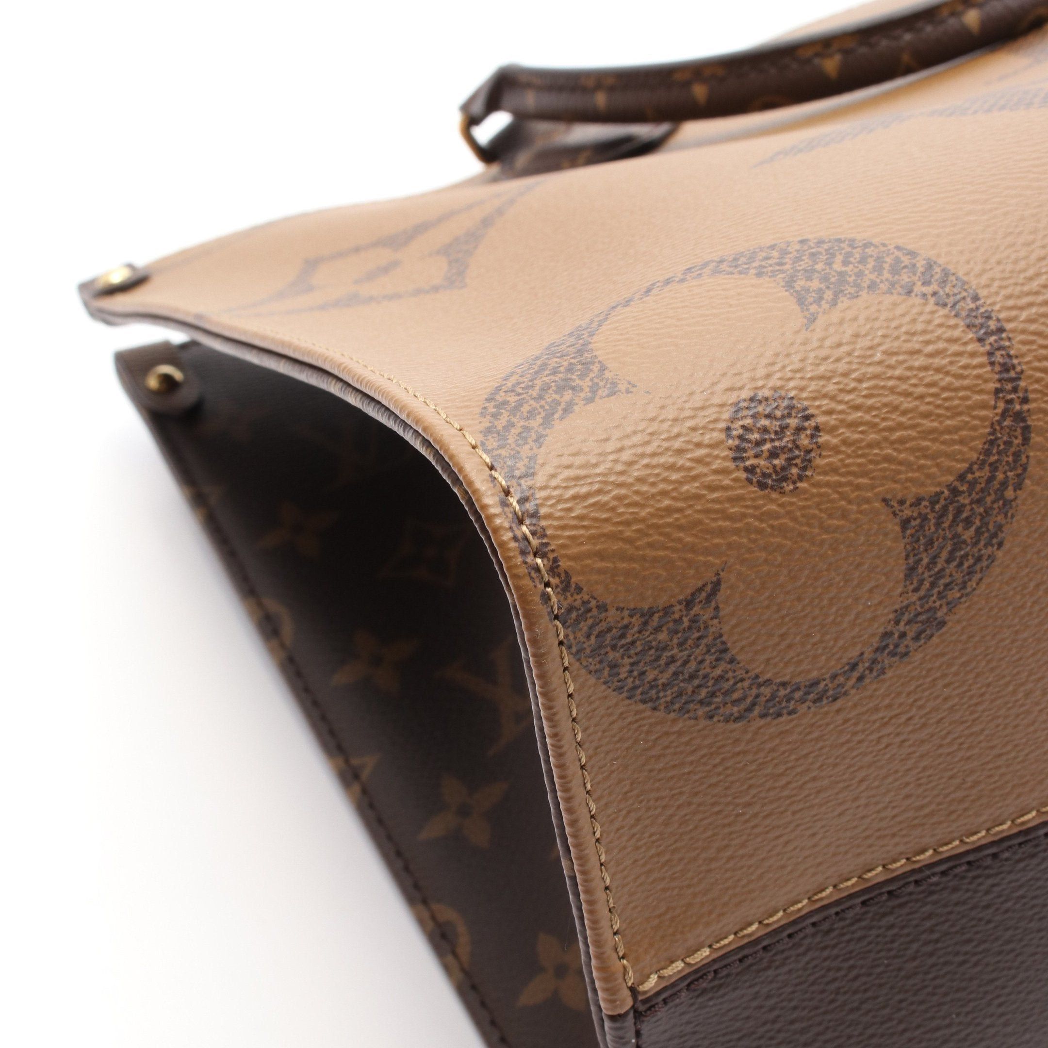 Louis Vuitton Louis Vuitton On-The-Go Mm Monogram Giant Reverse Shoulder Bag Tote Leather Brown Beige Size ONE SIZE - 5 Thumbnail