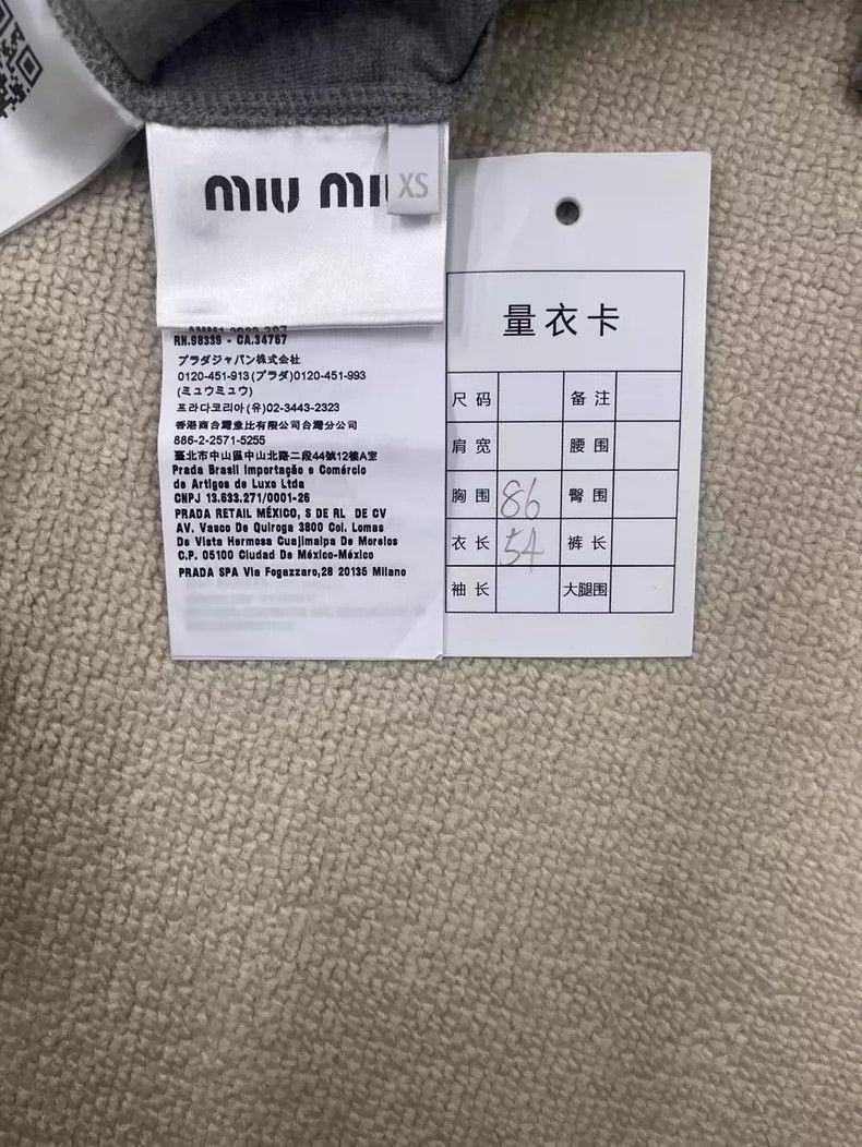 Miu Miu MIU MIU Color Block T-Shirt with Logo-yf Size XS / US 0-2 / IT 36-38 - 4 Thumbnail