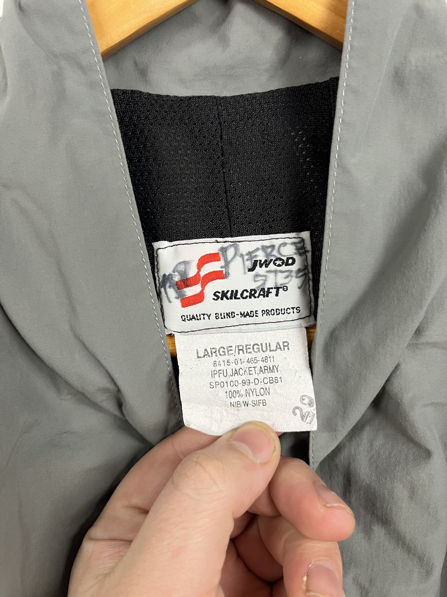 Vintage Vintage 90s US Army Spellout 3M Stripe Zip Up Light Jacket Windbreaker Size Large Size US L / EU 52-54 / 3 - 2 Thumbnail