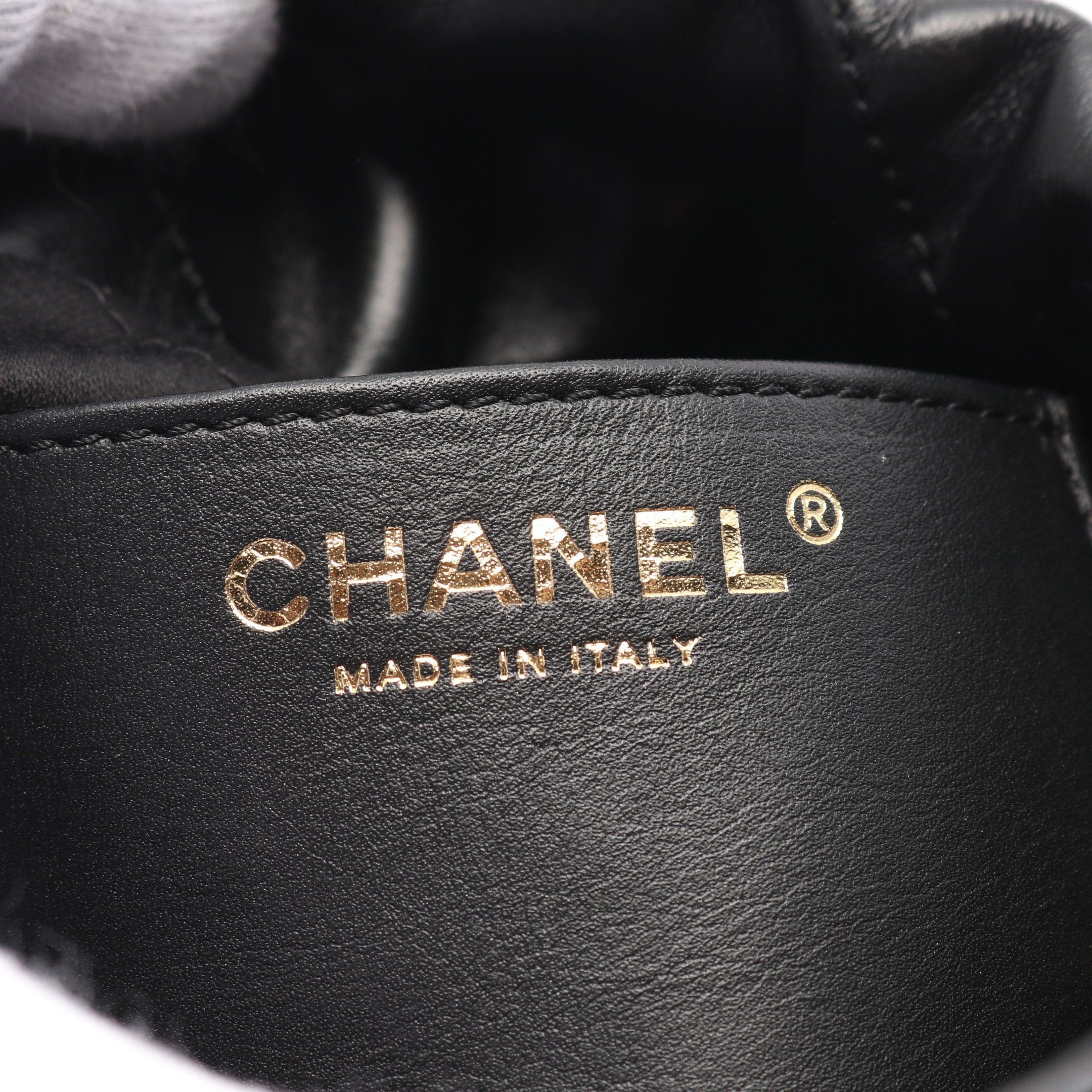 Chanel Chanel Chanel 22 Mini Chain Shoulder Bag Leather Black Gold Hardware Size ONE SIZE - 4 Thumbnail